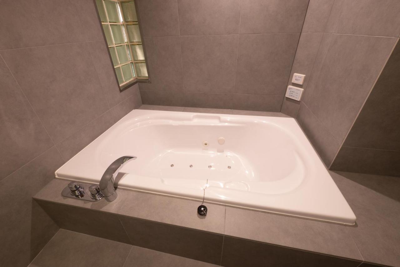 Hotel Rplus日高 (Adults Only) Hidaka  Exteriör bild