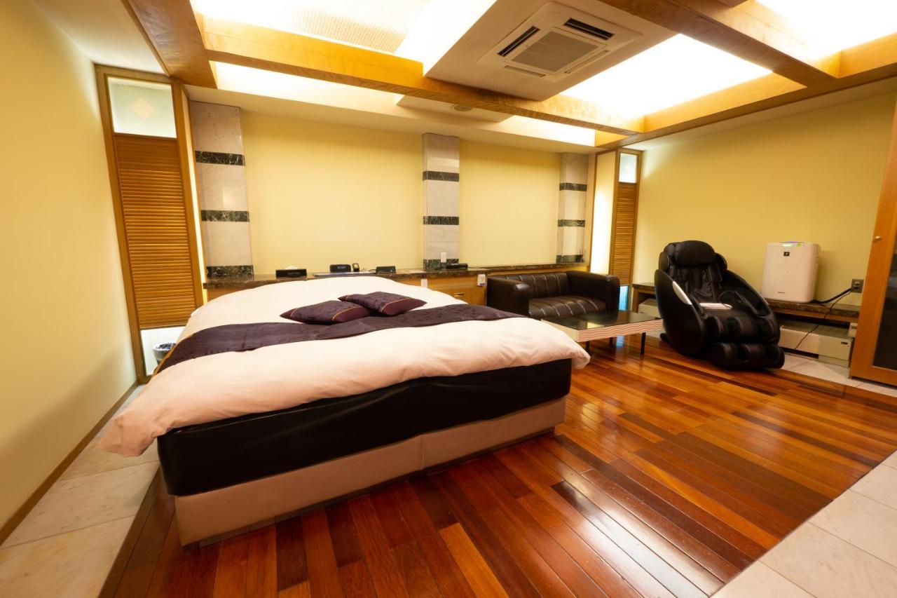 Hotel Rplus日高 (Adults Only) Hidaka  Exteriör bild